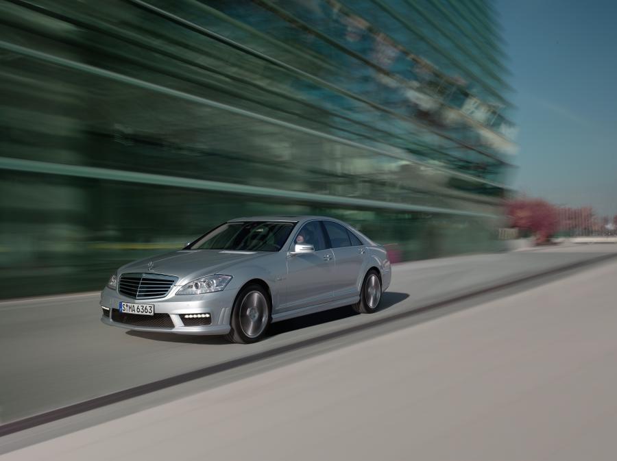  Mercedes-Benz S63 AMG 2009 года  (фото 9 из 42)